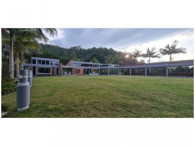 Casa de 5 alcobas en venta en Vía Las Palmas, Envigado, 480 m² · foto 17 de 24