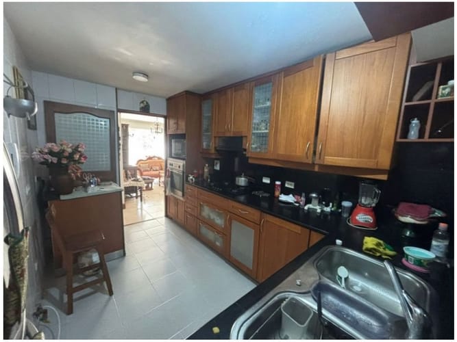 Apartamento de 4 alcobas en venta en Urbanizacion Villa Linda, Medellín, 240 m² · foto 2 de 7