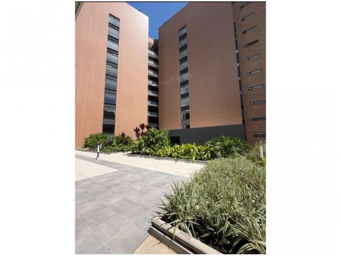 Apartamento de 3 alcobas en venta en El Poblado, Medellín, 143 m² · foto 7 de 18