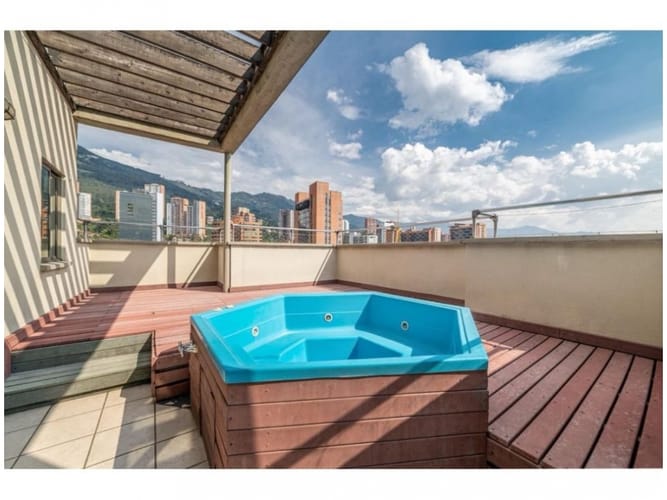 Apartamento en venta en El Poblado, Medellín · foto 21 de 24