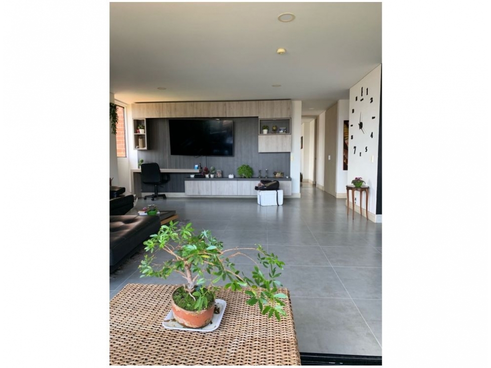 Apartamento en venta en Loma Del Esmeraldal, Envigado · foto 8 de 23
