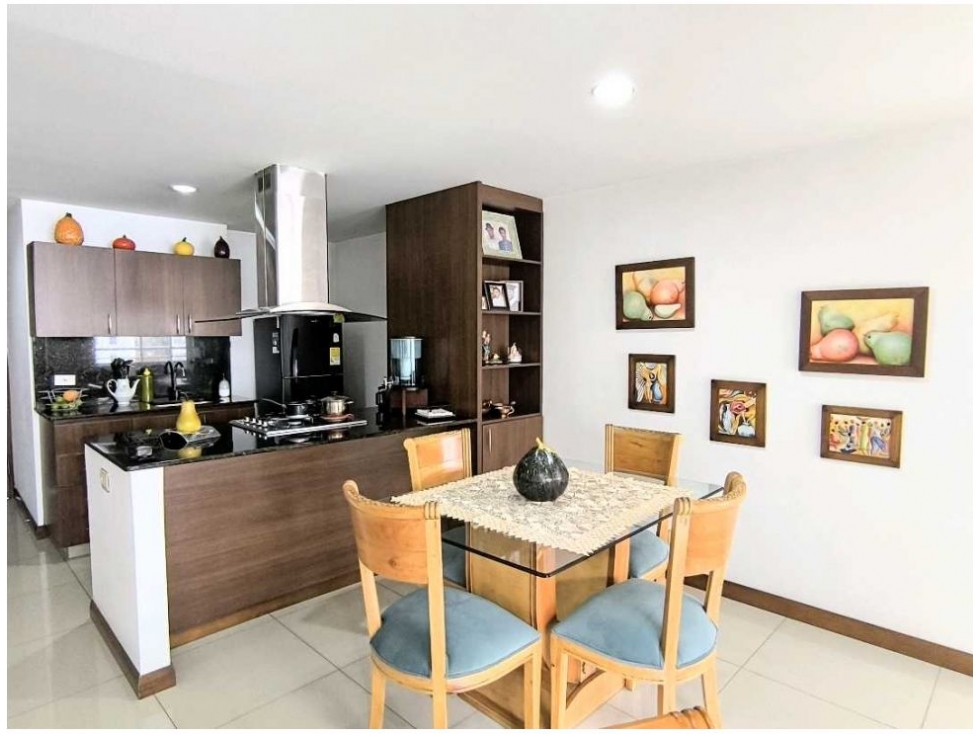 Apartamento en venta en El Poblado, Medellín · foto 4 de 19