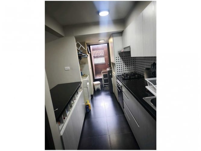Apartamento en venta en El Poblado, Medellín · foto 2 de 12