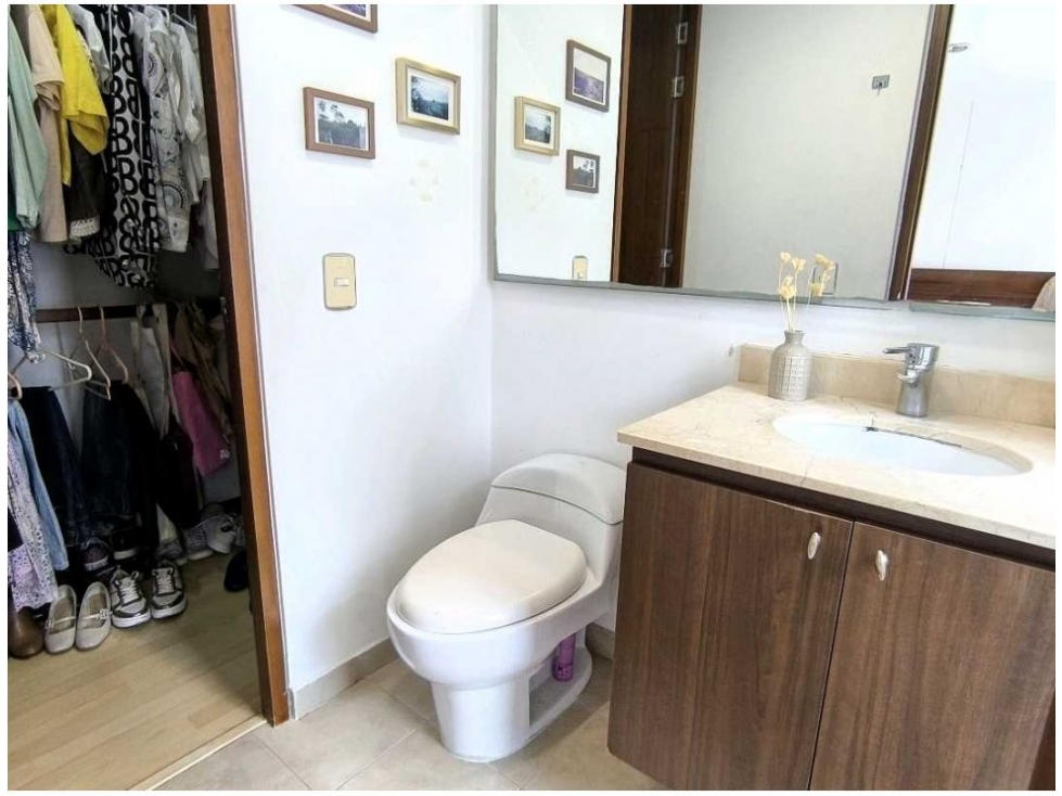Apartamento en venta en El Poblado, Medellín · foto 11 de 19