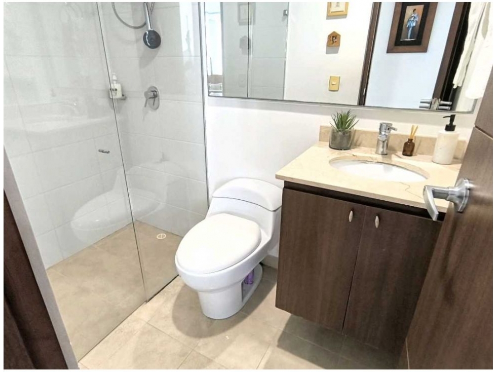 Apartamento en venta en El Poblado, Medellín · foto 13 de 19