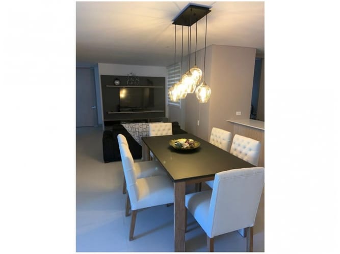 Apartamento de 3 alcobas en venta en El Poblado, Medellín, 125 m² · foto 2 de 8