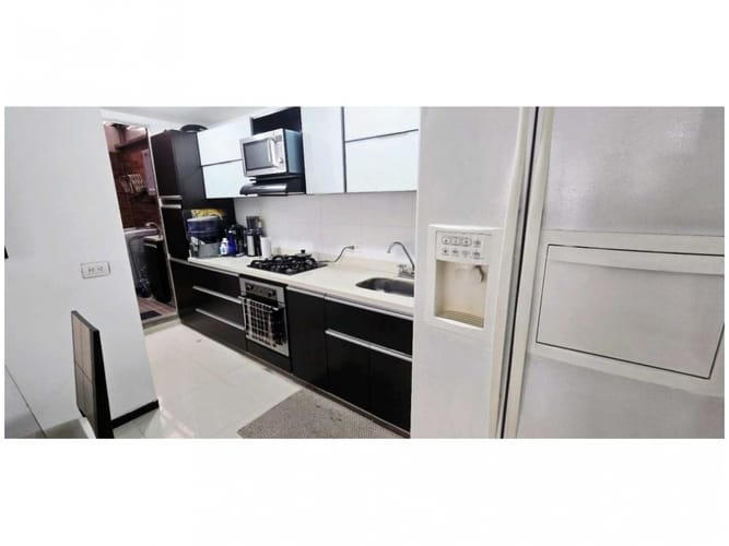 Apartamento de 3 alcobas en venta en Villa Carlota, Medellín, 92 m² · foto 4 de 13