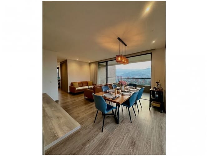 Apartamento de 2 alcobas en venta en El Diamante No. 2, Medellín, 115 m² · foto 3 de 22
