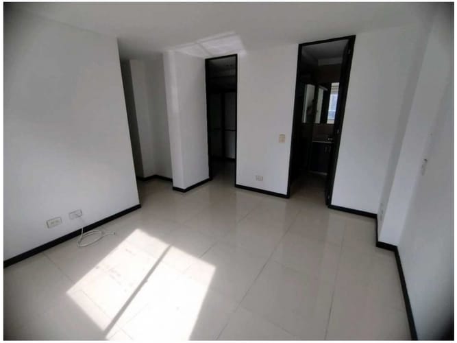 Apartamento en venta en El Poblado, Medellín · foto 9 de 19