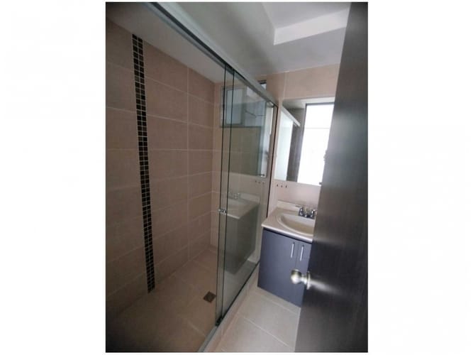 Apartamento en venta en El Poblado, Medellín · foto 11 de 19
