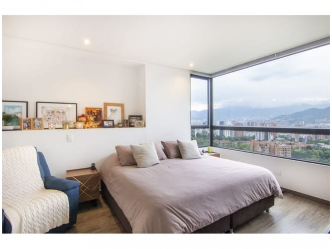 Apartamento de 2 alcobas en venta en El Diamante No. 2, Medellín, 115 m² · foto 11 de 22