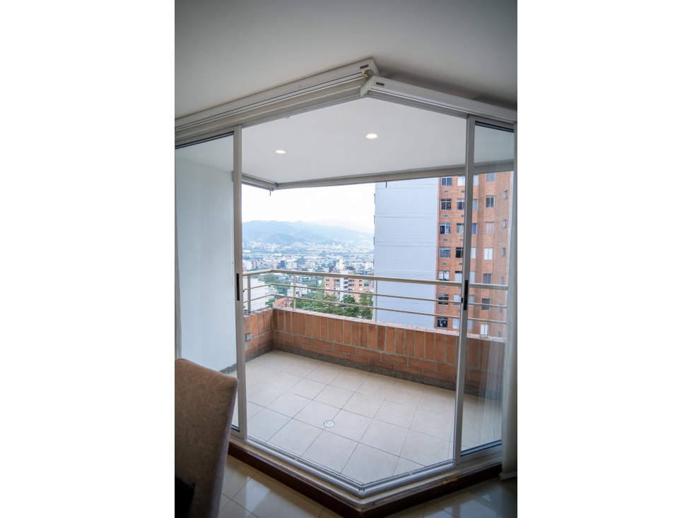 Apartamento en venta en El Poblado, Medellín · foto 5 de 6