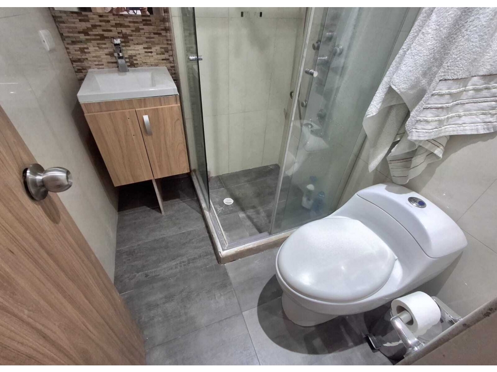 Apartamento en venta en Loma Del Escobero, Envigado · foto 4 de 6