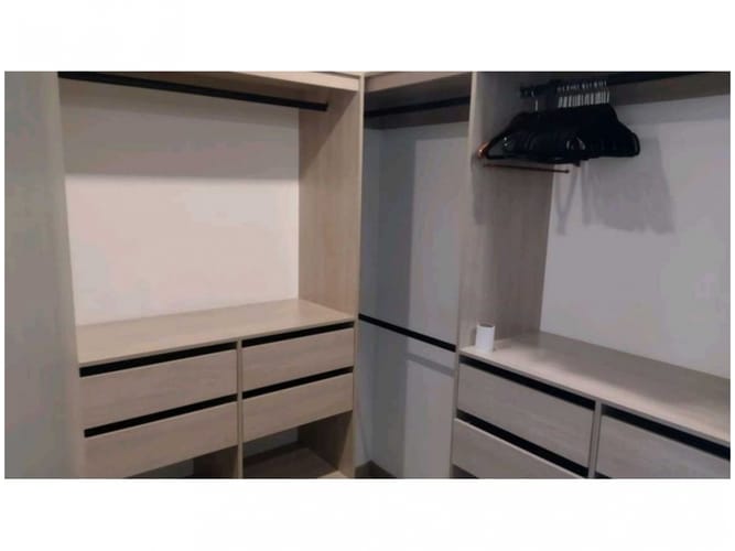Apartamento de 2 alcobas en venta en Los Naranjos, Medellín, 102 m² · foto 6 de 18