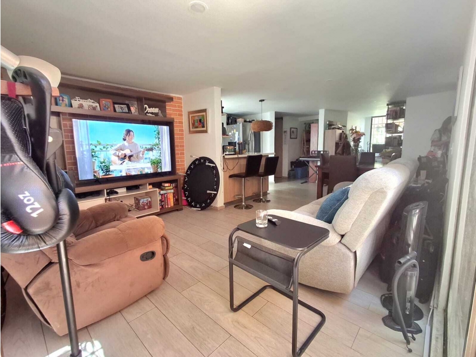Apartamento en venta en Loma Del Escobero, Envigado · foto 5 de 6