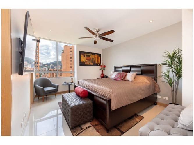 Apartamento de 3 alcobas en venta en El Poblado, Medellín, 157 m² · foto 14 de 24