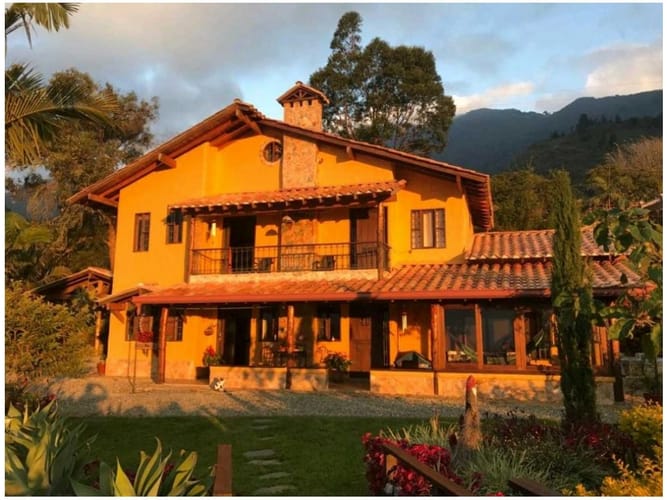 Finca en venta en Monta�Ita, Copacabana, 400 m² · foto 3 de 11