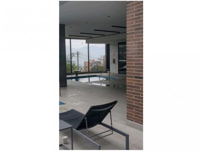 Apartamento de 2 alcobas en venta en Los Naranjos, Medellín, 102 m² · foto 18 de 18