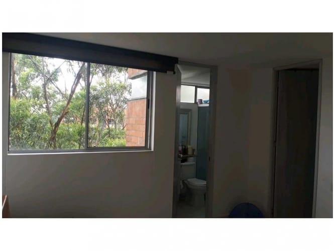 Apartamento de 3 alcobas en venta en Urbanización Las Cumbres, Envigado, 107 m² · foto 13 de 13