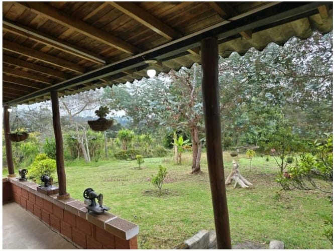 Casa de 2 alcobas en venta en Santa Elena, Medellín, 120 m² · foto 9 de 10