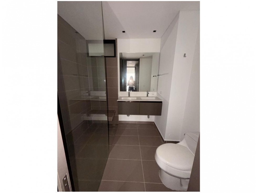 Apartamento en venta en El Poblado, Medellín · foto 6 de 14