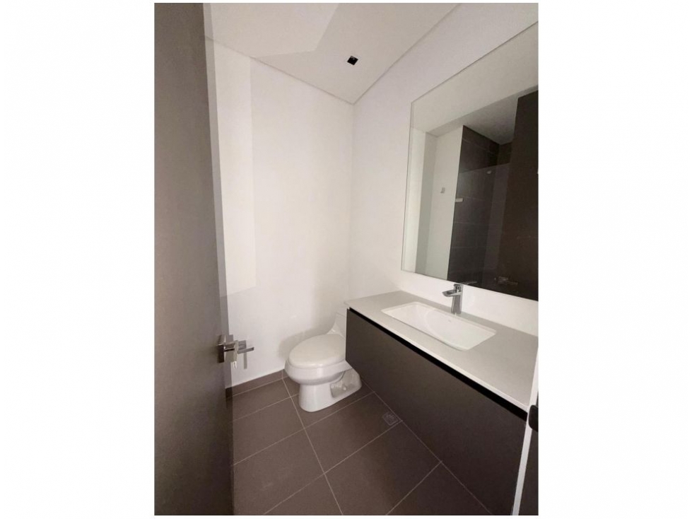 Apartamento en venta en El Poblado, Medellín · foto 13 de 14