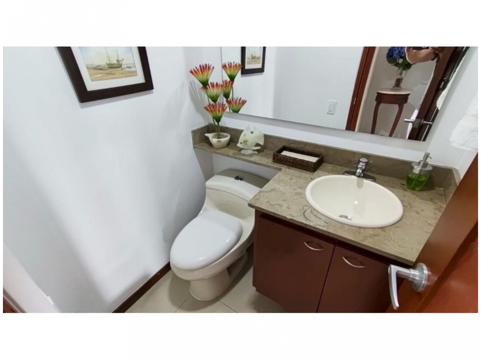 Apartamento en venta en El Poblado, Medellín · foto 23 de 23