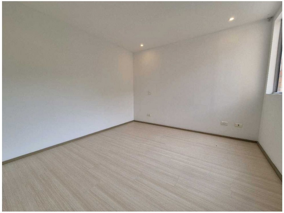 Apartamento en venta en El Esmeraldal, Envigado · foto 11 de 12