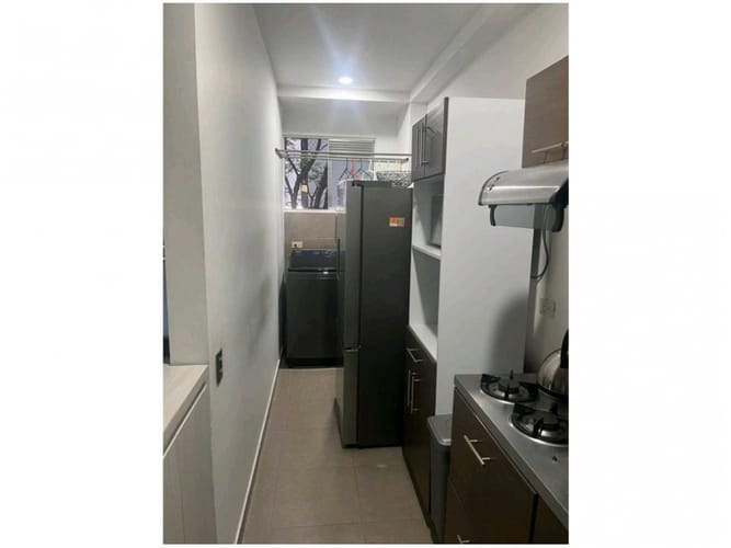 Apartamento en venta en El Poblado, Medellín · foto 5 de 14