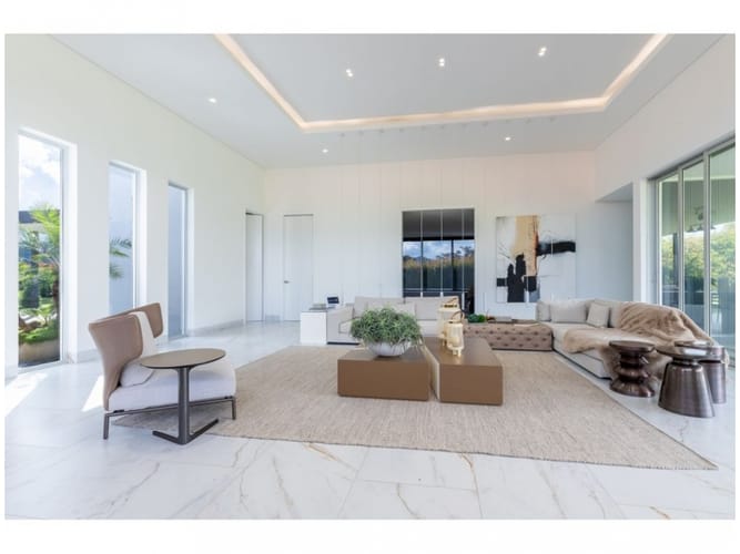 Casa de 3 alcobas en venta en Llano Grande, Rionegro, 1930 m² · foto 9 de 20
