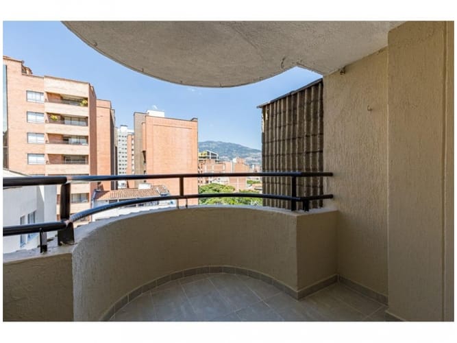 Apartamento en venta en Laureles, Medellín · foto 19 de 22