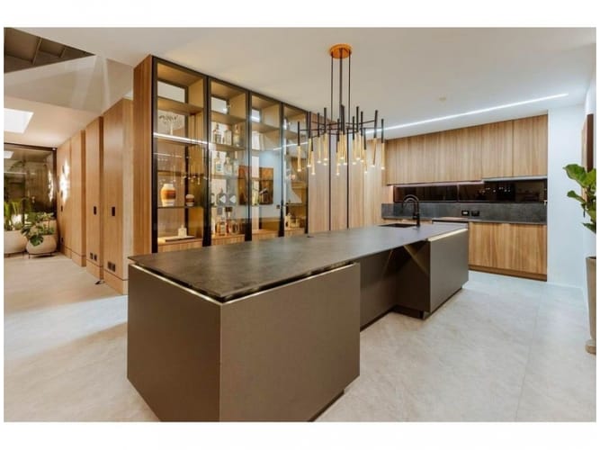Casa de 5 alcobas en venta en Los Balsos, Medellín, 844 m² · foto 4 de 24