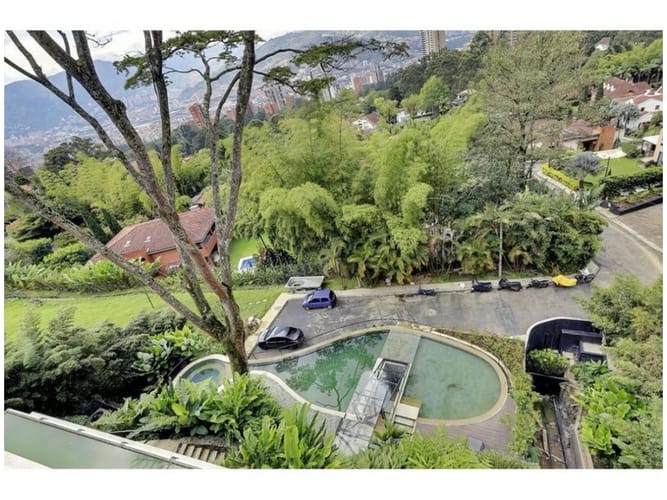 Casa de 5 alcobas en venta en Los Balsos, Medellín, 844 m² · foto 12 de 24