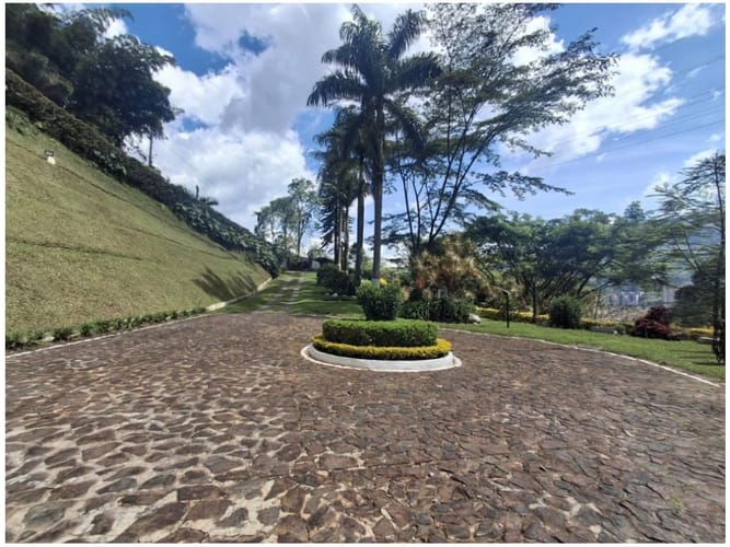 Casa de 4 alcobas en venta en La Tablaza, La Estrella, 248 m² · foto 9 de 24