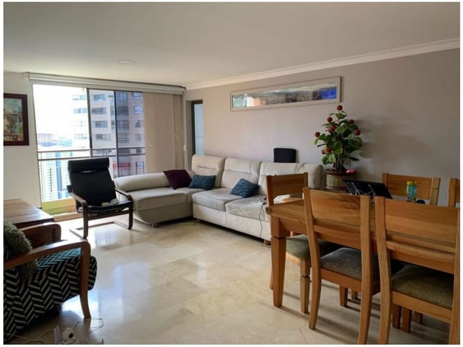 Apartamento en venta en El Poblado, Medellín · foto 5 de 24