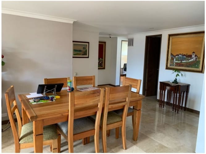 Apartamento en venta en El Poblado, Medellín · foto 8 de 24