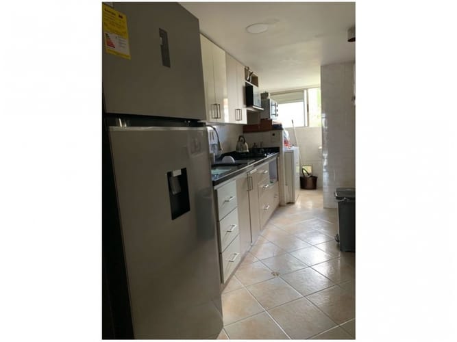 Apartamento en venta en El Poblado, Medellín · foto 10 de 24