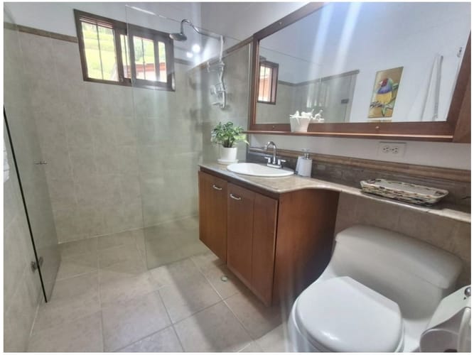 Casa de 4 alcobas en venta en La Tablaza, La Estrella, 248 m² · foto 17 de 24