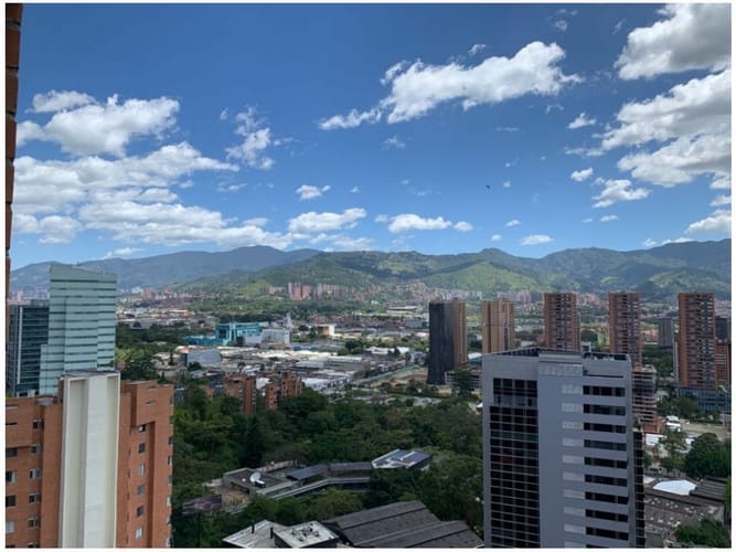 Apartamento en venta en El Poblado, Medellín · foto 16 de 24
