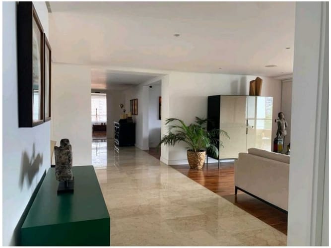 Apartamento de 3 alcobas en venta en El Poblado, Medellín, 265 m² · foto 8 de 18