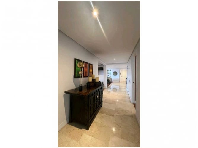 Apartamento de 3 alcobas en venta en El Poblado, Medellín, 265 m² · foto 9 de 18