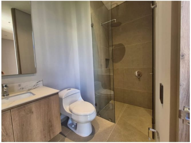 Apartamento de 3 alcobas en venta en El Poblado, Medellín, 174 m² · foto 7 de 16