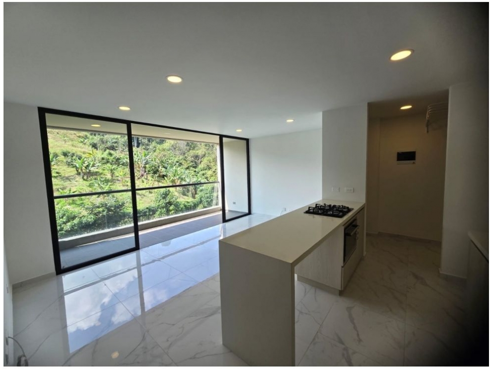 Apartamento en venta en El Trianon, Envigado · foto 3 de 19