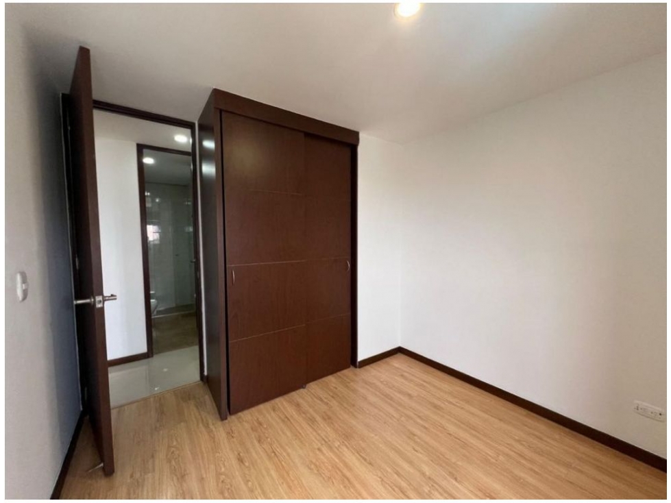 Apartamento en venta en El Esmeraldal, Envigado · foto 18 de 24