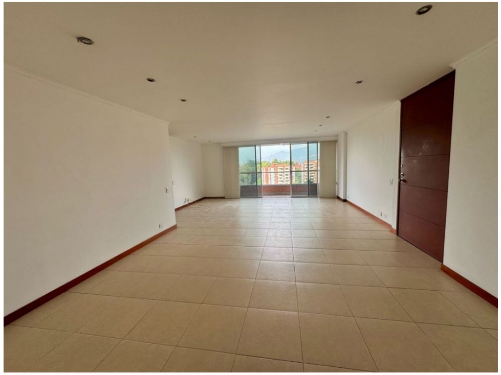 Apartamento en venta en Loma Benedictinos, Envigado · foto 4 de 24