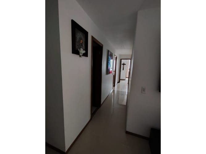 Apartamento de 3 alcobas en venta en Las Lomitas, Sabaneta, 161 m² · foto 3 de 12