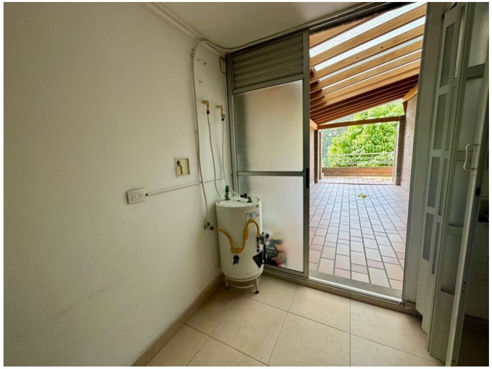 Apartamento en venta en Loma Benedictinos, Envigado · foto 11 de 24