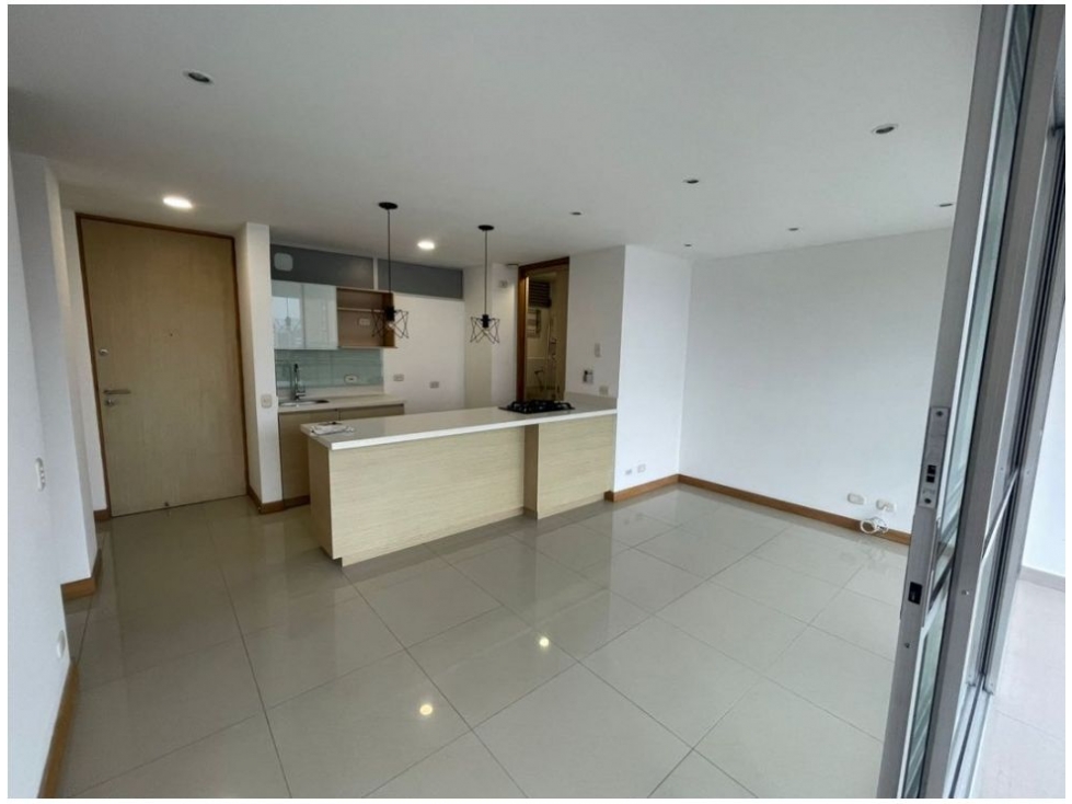 Apartamento en venta en El Esmeraldal, Envigado · foto 2 de 15