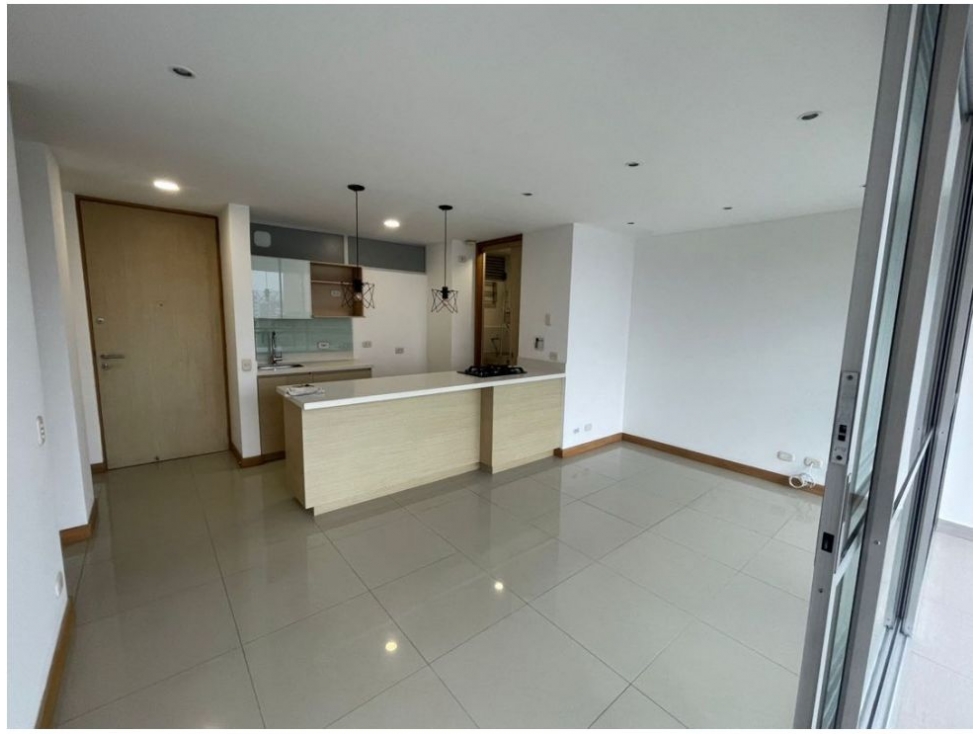 Apartamento en venta en El Esmeraldal, Envigado · foto 3 de 15