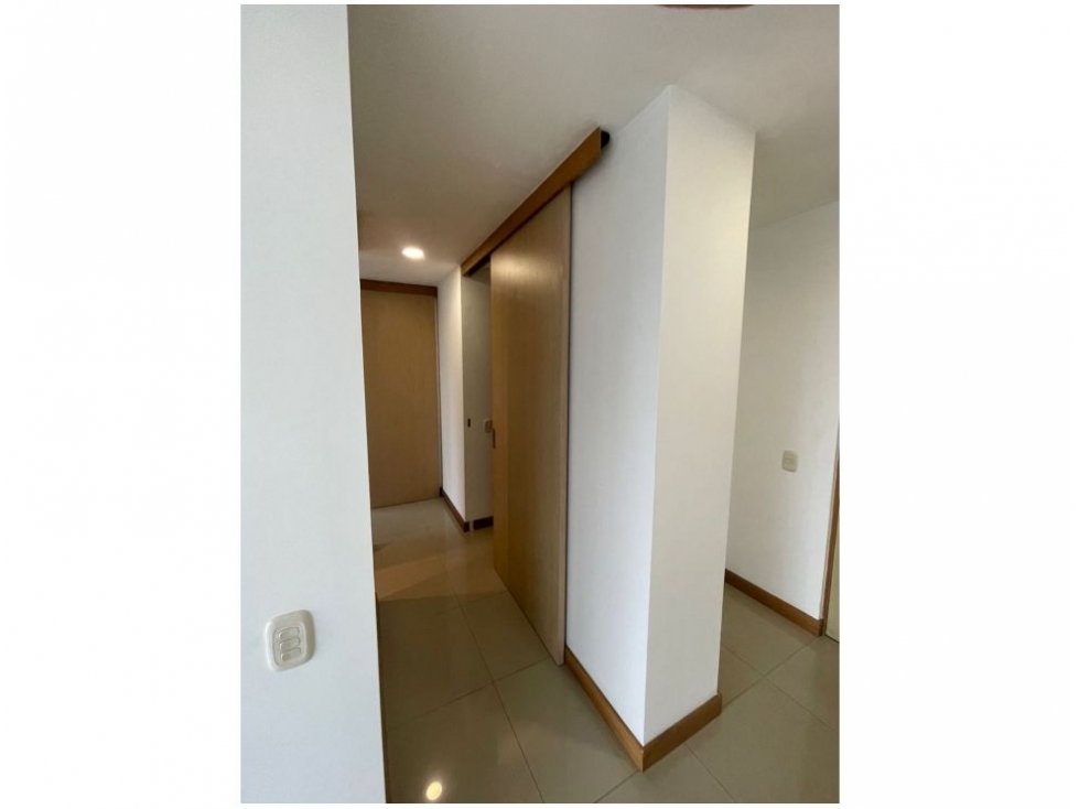 Apartamento en venta en El Esmeraldal, Envigado · foto 5 de 15